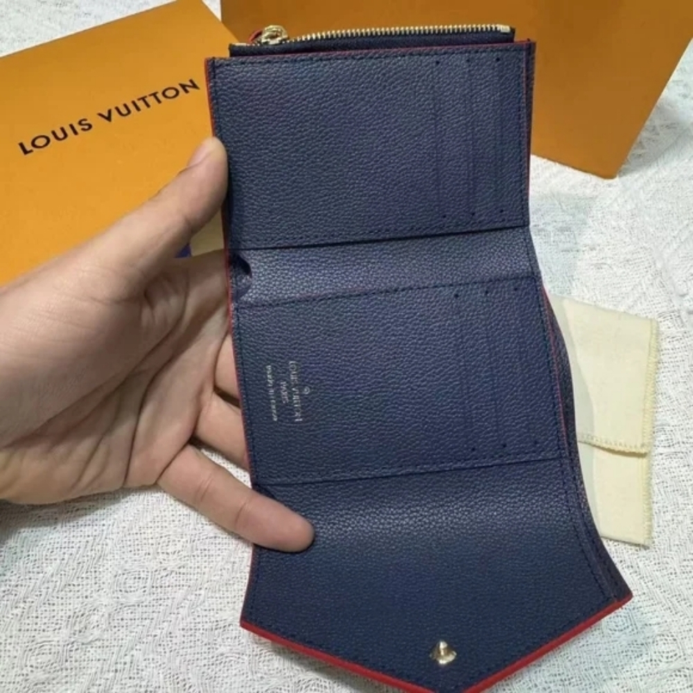 Louis Vuitton Victorine Wallet - Picture 4 of 8
